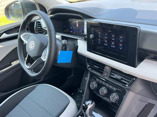 2025 Volkswagen Taos 1.5T S