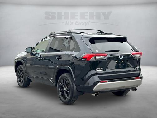 2022 Toyota RAV4 Hybrid SE