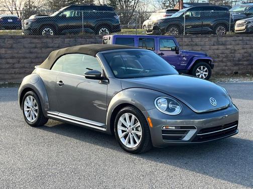 2018 Volkswagen Beetle 2.0T S