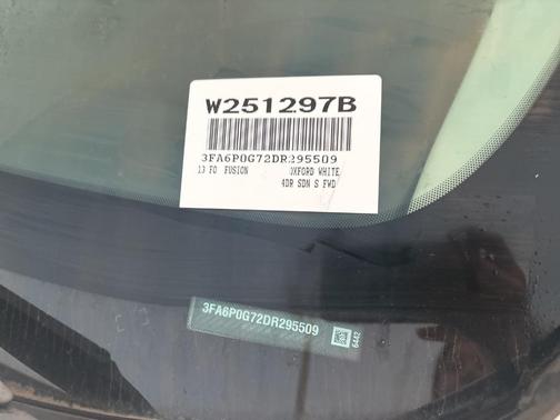 2013 Ford Fusion S