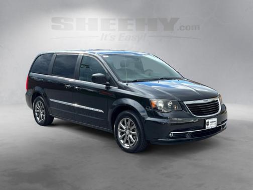 2015 Chrysler Town & Country S