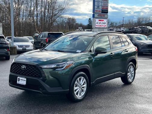 2023 Toyota Corolla Cross LE