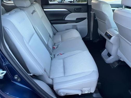 2015 Toyota Highlander LE Plus