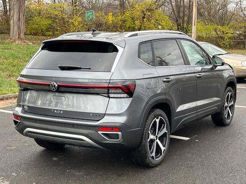 2026 Volkswagen Taos 1.5T SEL