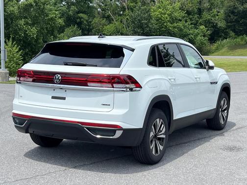 2025 Volkswagen Atlas Cross Sport 2.0T SE