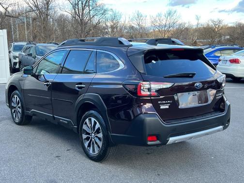 2025 Subaru Outback Touring XT