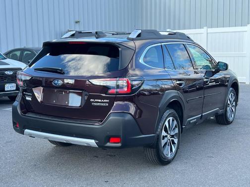 2025 Subaru Outback Touring XT