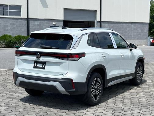 2025 Volkswagen Tiguan 2.0T S