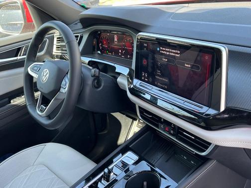 2025 Volkswagen Atlas Cross Sport 2.0T SEL Premium R-Line