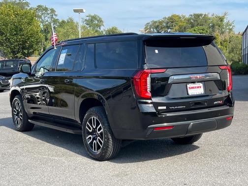 2024 GMC Yukon XL AT4
