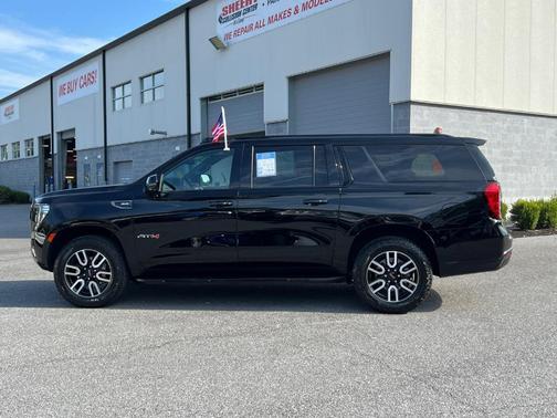 2024 GMC Yukon XL AT4