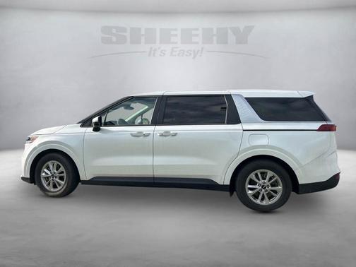 2022 Kia Carnival LXS