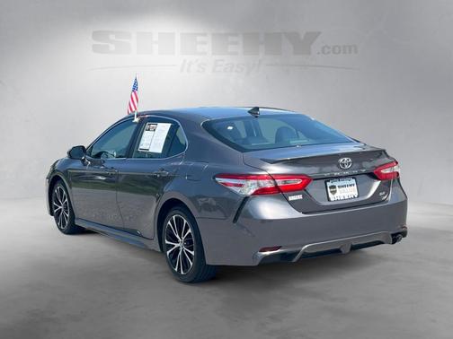 2020 Toyota Camry SE Nightshade