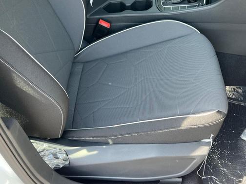 Pure White 2025 Volkswagen Jetta 1.5T Sport