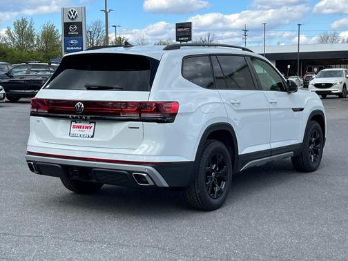 2025 Volkswagen Atlas 2.0T Peak Edition