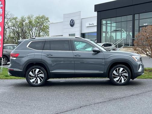 2025 Volkswagen Atlas 2.0T SEL