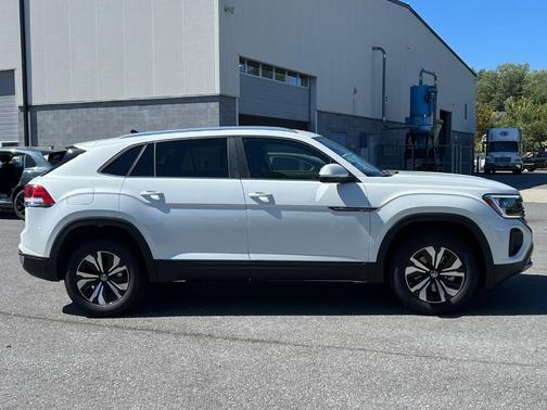 2026 Volkswagen Atlas Cross Sport 2.0T SE