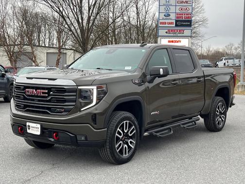 2023 GMC Sierra 1500 AT4