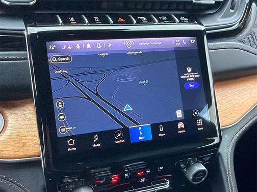 2022 Jeep Grand Cherokee Summit