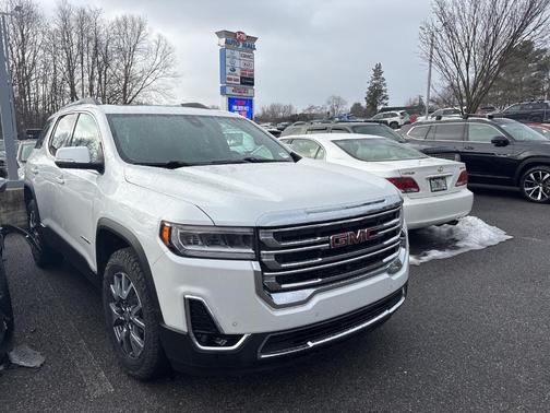 2022 GMC Acadia SLT