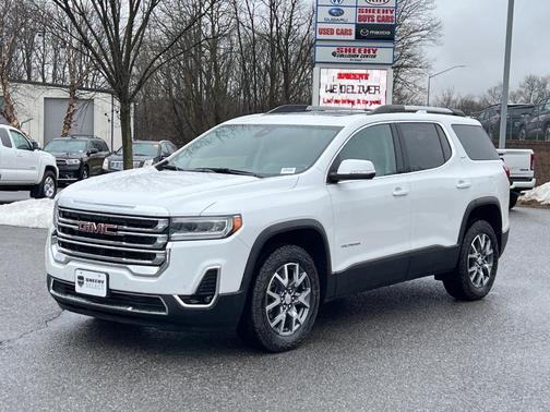 2022 GMC Acadia SLT