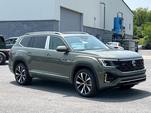 2025 Volkswagen Atlas 2.0T SEL Premium R-Line