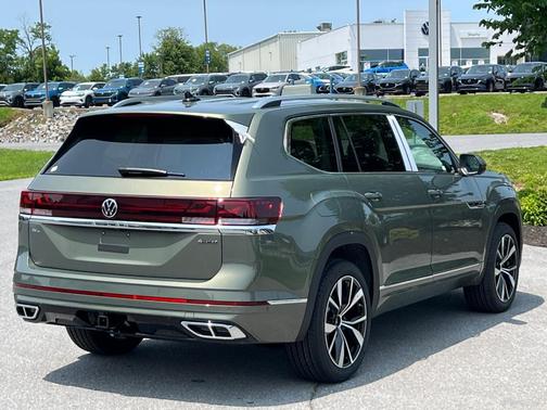 2025 Volkswagen Atlas 2.0T SEL Premium R-Line