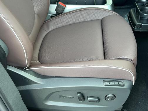 2025 Volkswagen ID. Buzz Pro S Plus