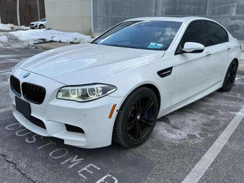 2014 BMW M5 Base