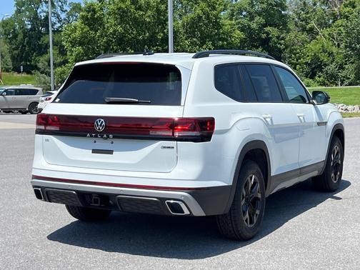 2025 Volkswagen Atlas 2.0T Peak Edition