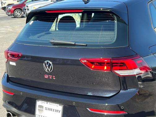 2024 Volkswagen Golf GTI 2.0T Autobahn