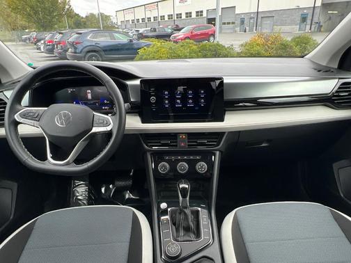 2025 Volkswagen Taos 1.5T S