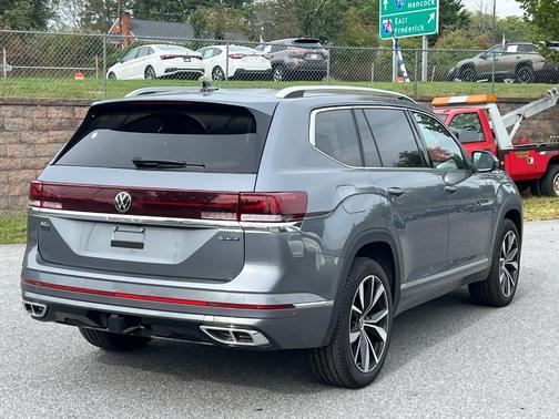 2024 Volkswagen Atlas 2.0T SEL Premium R-Line