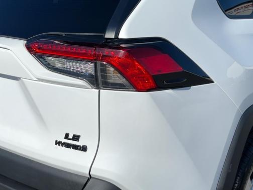 2021 Toyota RAV4 Hybrid LE