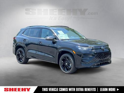 2025 Volkswagen Tiguan 2.0T SE R-Line Black