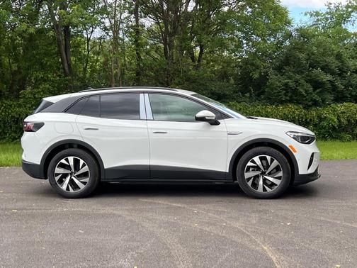 2025 Volkswagen ID.4 Pro