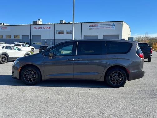 2019 Chrysler Pacifica Touring Plus