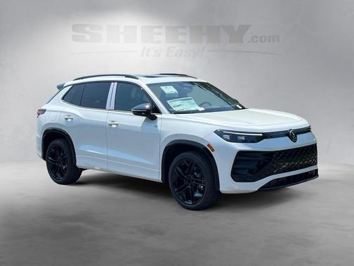 2025 Volkswagen Tiguan 2.0T SE R-Line Black