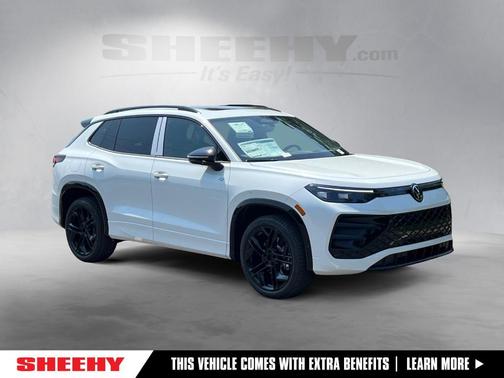 2025 Volkswagen Tiguan 2.0T SE R-Line Black