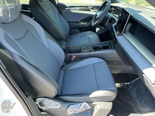 2025 Volkswagen Tiguan 2.0T SE R-Line Black