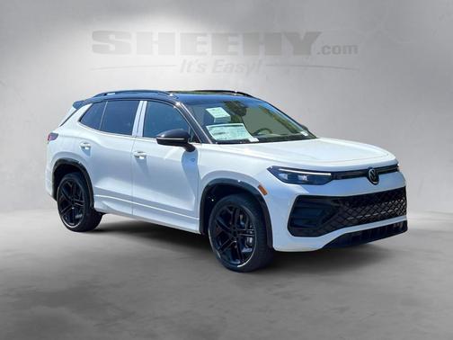 2025 Volkswagen Tiguan 2.0T SE R-Line Black