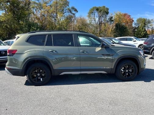2025 Volkswagen Atlas 2.0T Peak Edition