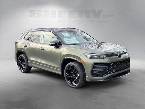 2026 Volkswagen Tiguan 2.0T SE R-Line Black