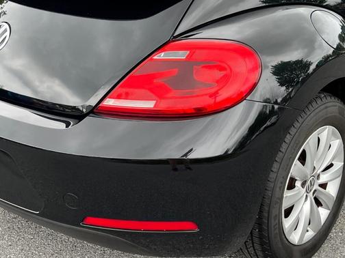 2016 Volkswagen Beetle 1.8T S