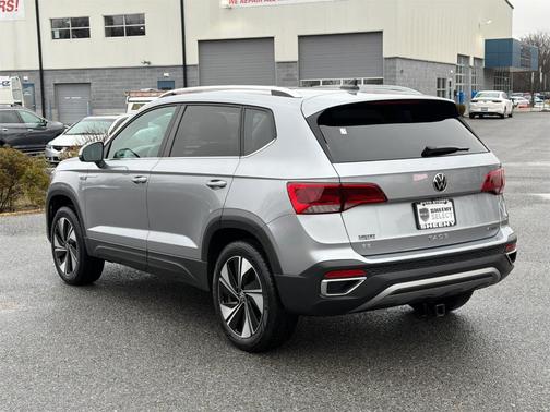 2024 Volkswagen Taos 1.5T SE