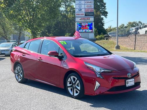 2017 Toyota Prius Four Touring