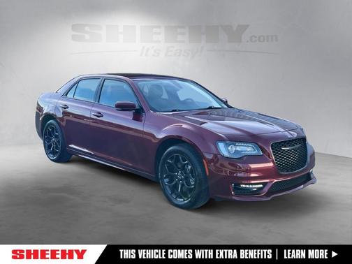 2023 Chrysler 300 Touring L