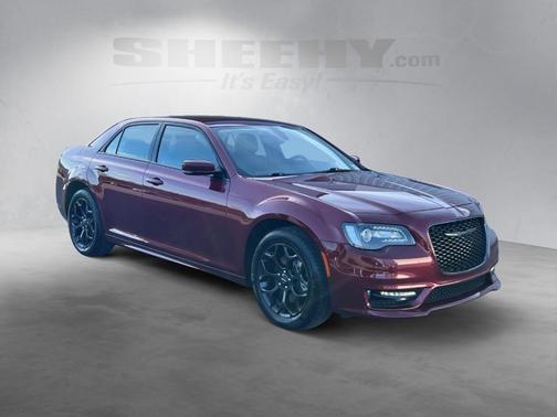 2023 Chrysler 300 Touring L