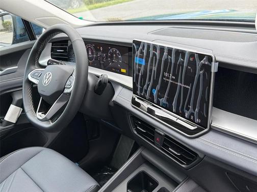 Monterey Blue Pearl 2026 Volkswagen Tiguan 2.0T SE