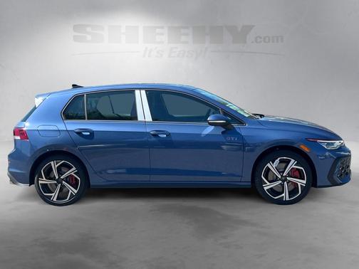 2025 Volkswagen Golf GTI 2.0T SE